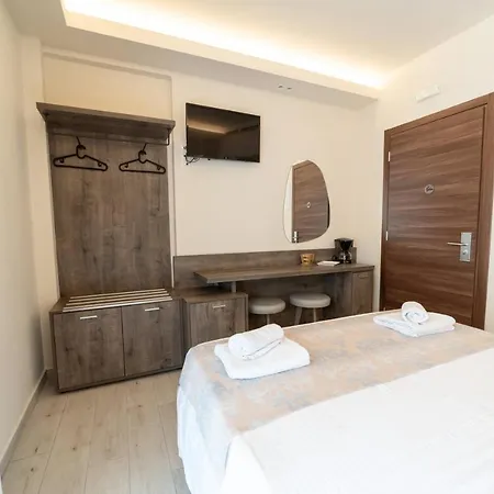 Luxury Plateia Rooms Peraía Exterior foto