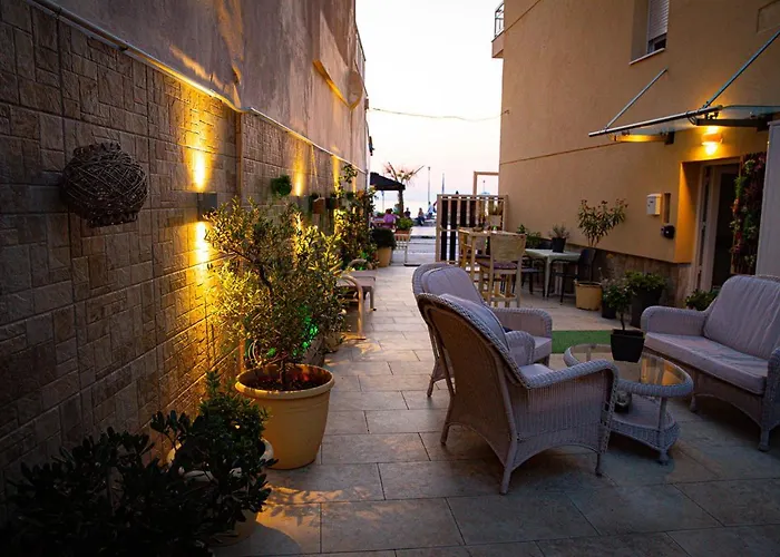 Luxury Plateia Rooms