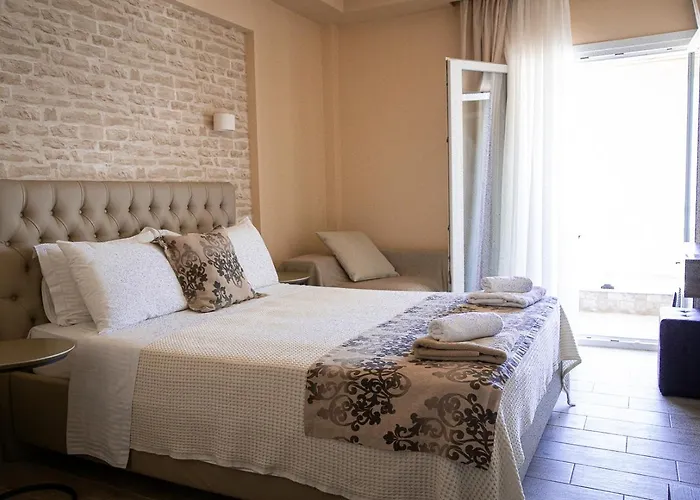 Luxury Plateia Rooms
