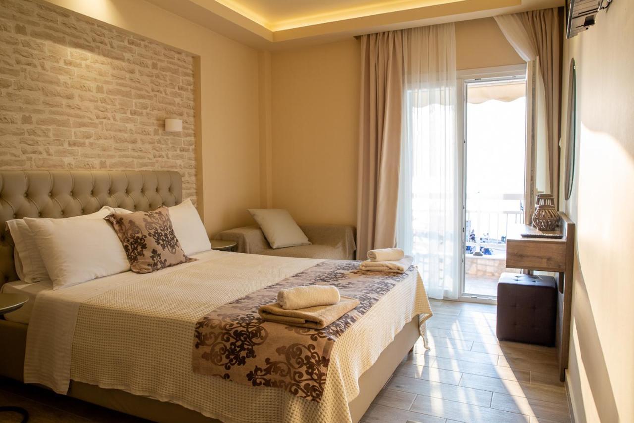 Luxury Plateia Apartment