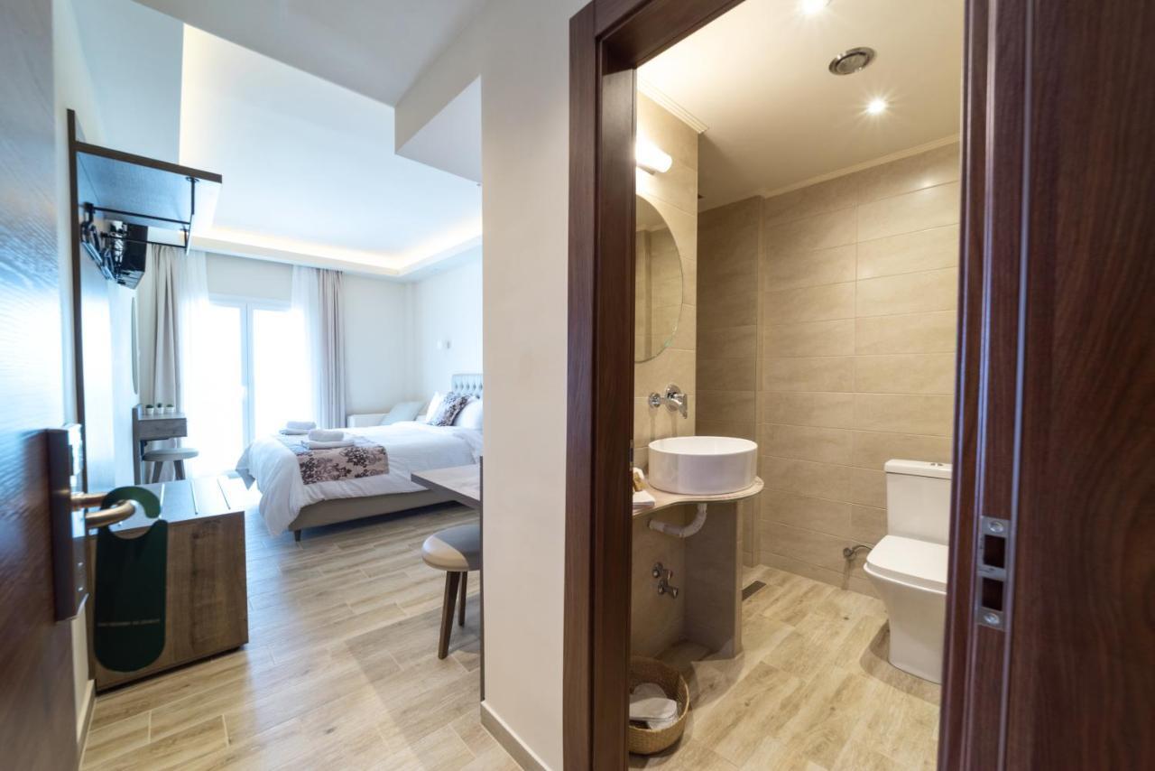Luxury Plateia *