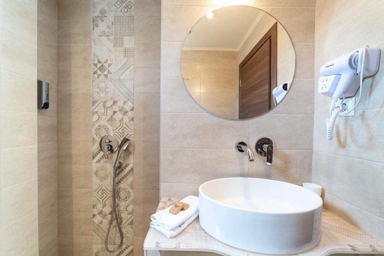 Luxury Plateia Apartment