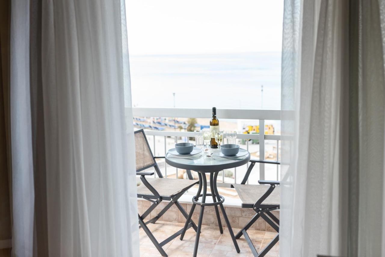 Luxury Plateia *
